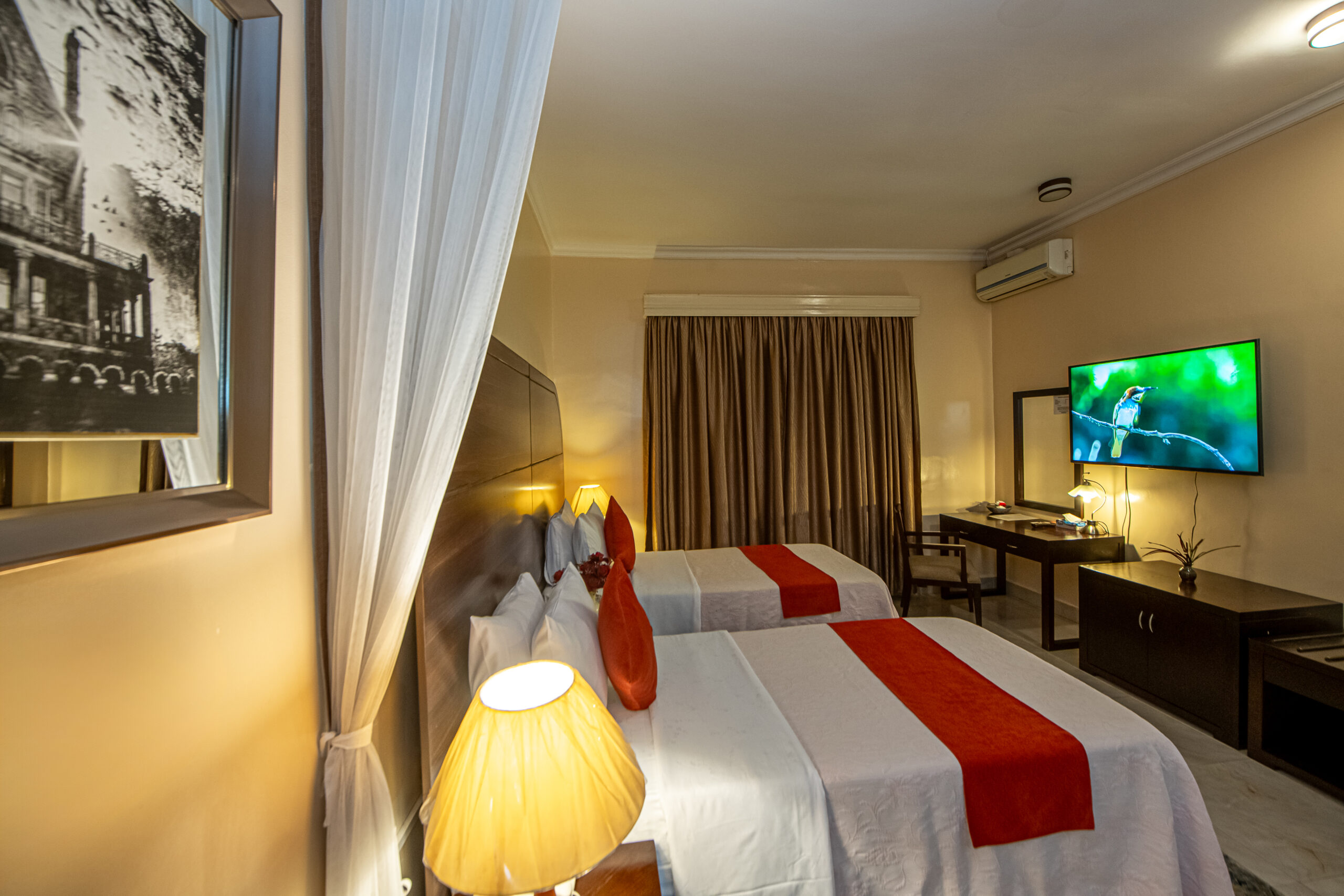 twin-room